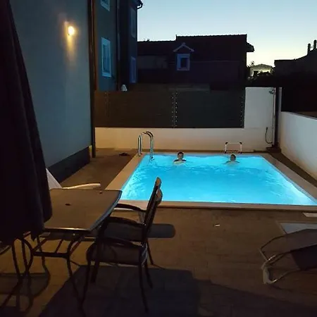 Ljiljana Apartment Srima