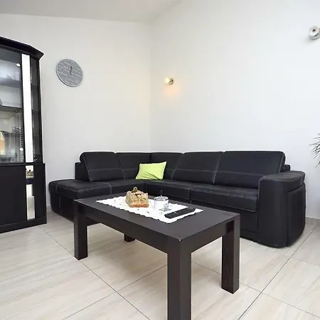 Ljiljana Apartment