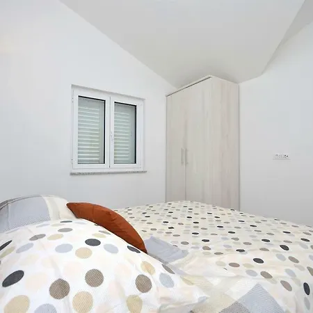 Ljiljana Apartment